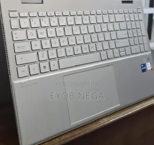 New Laptop HP Pavilion X360 8GB Intel Core I5 SSD 512GB