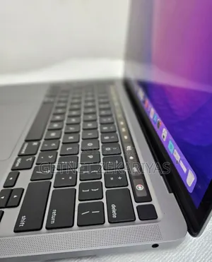 New Laptop Apple MacBook Pro M1 8GB Apple M1 SSD 512GB