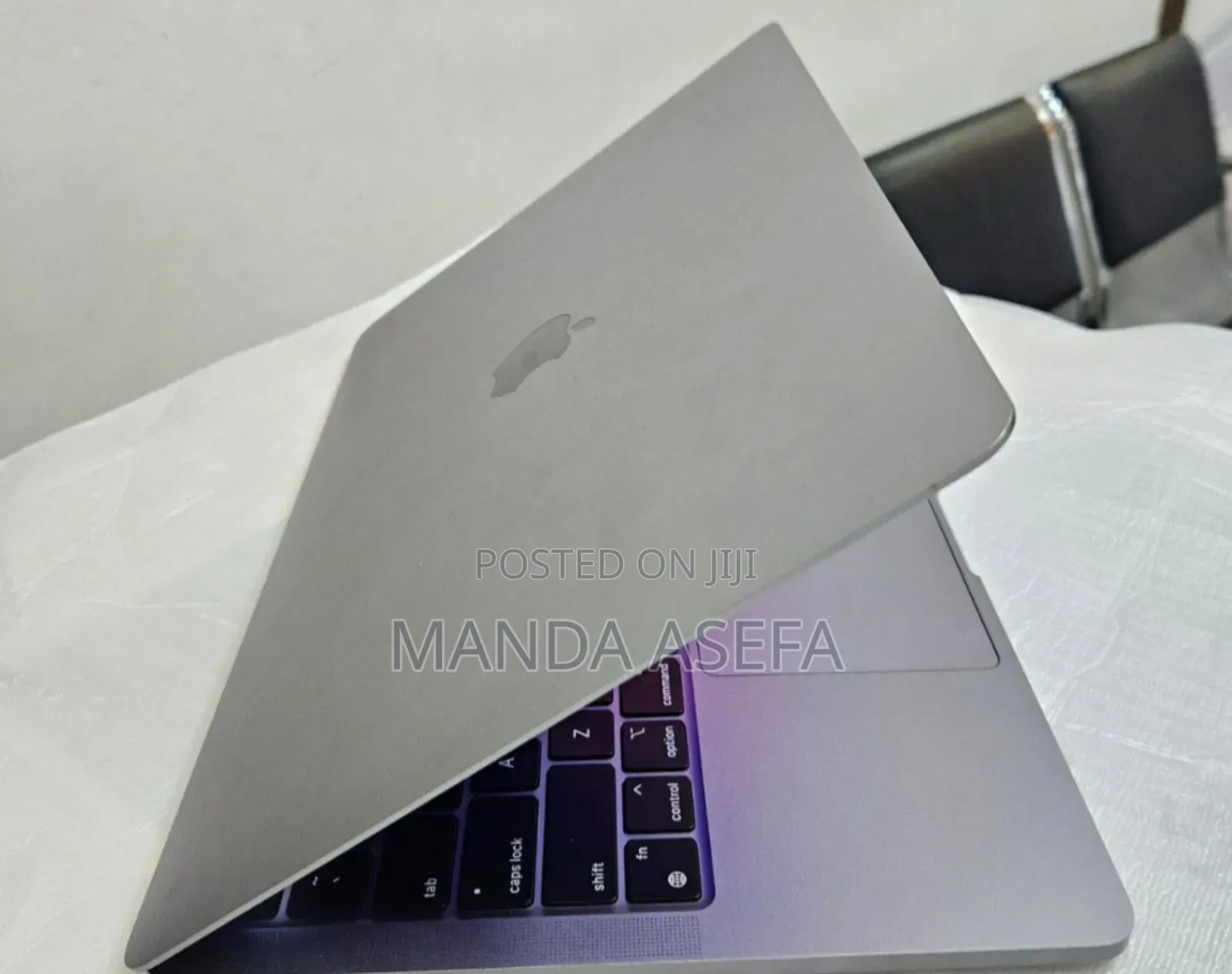 New Laptop Apple MacBook Pro M1 8GB Apple M1 SSD 512GB