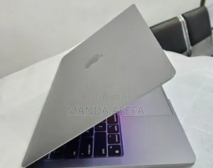 Photo - New Laptop Apple MacBook Pro M1 8GB Apple M1 SSD 512GB