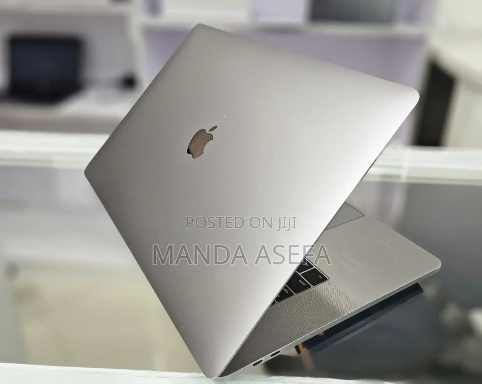 New Laptop Apple MacBook Pro 2016 16GB Intel Core I7 SSD 256GB