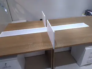 የቢሮ ጠረጴዛ ቢሮዎትን በእንጨት ውጤቶች ፅድት አድርገን እናሳምራለን