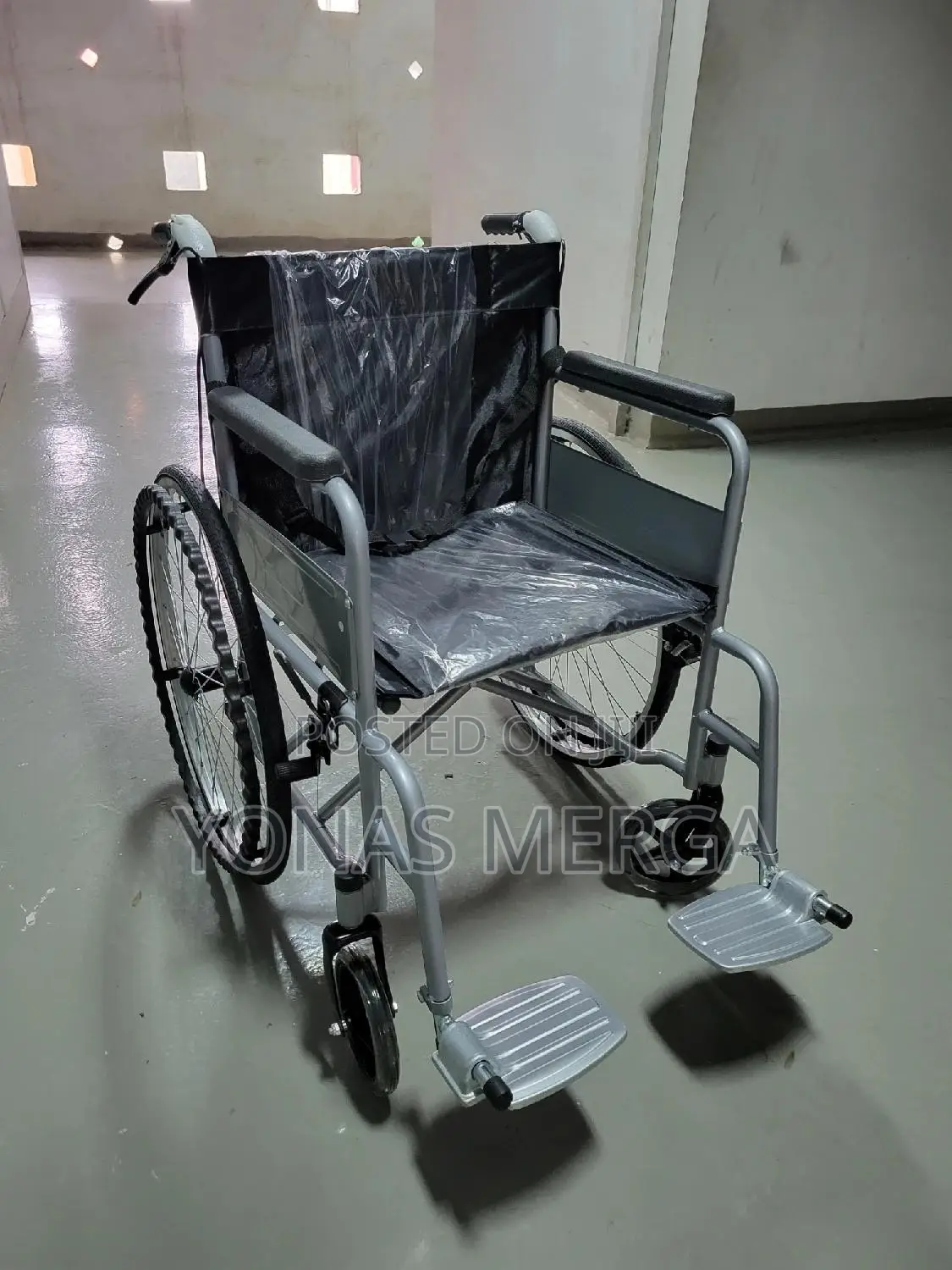Wheelchair for Storage and/or Transport,With Padded Full