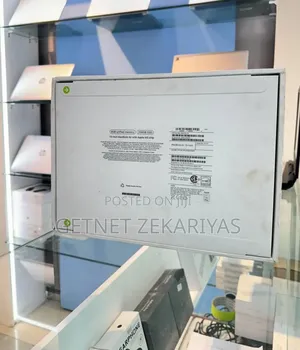 New Laptop Apple MacBook Air 2024 M3 13-Inch 8GB Apple M3 SSD 256GB