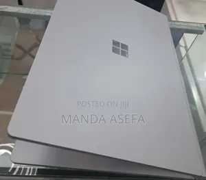 New Laptop Microsoft Surface Book 2 16GB Intel Core I7 SSD 256GB