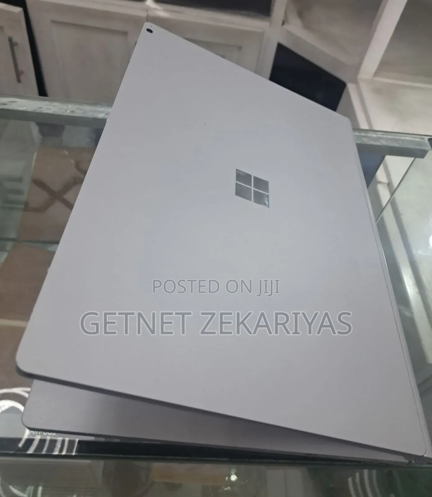 New Laptop Microsoft Surface Book 2 16GB Intel Core I7 SSD 256GB