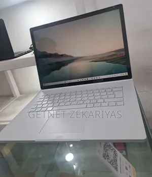 New Laptop Microsoft Surface Book 2 16GB Intel Core I7 SSD 256GB