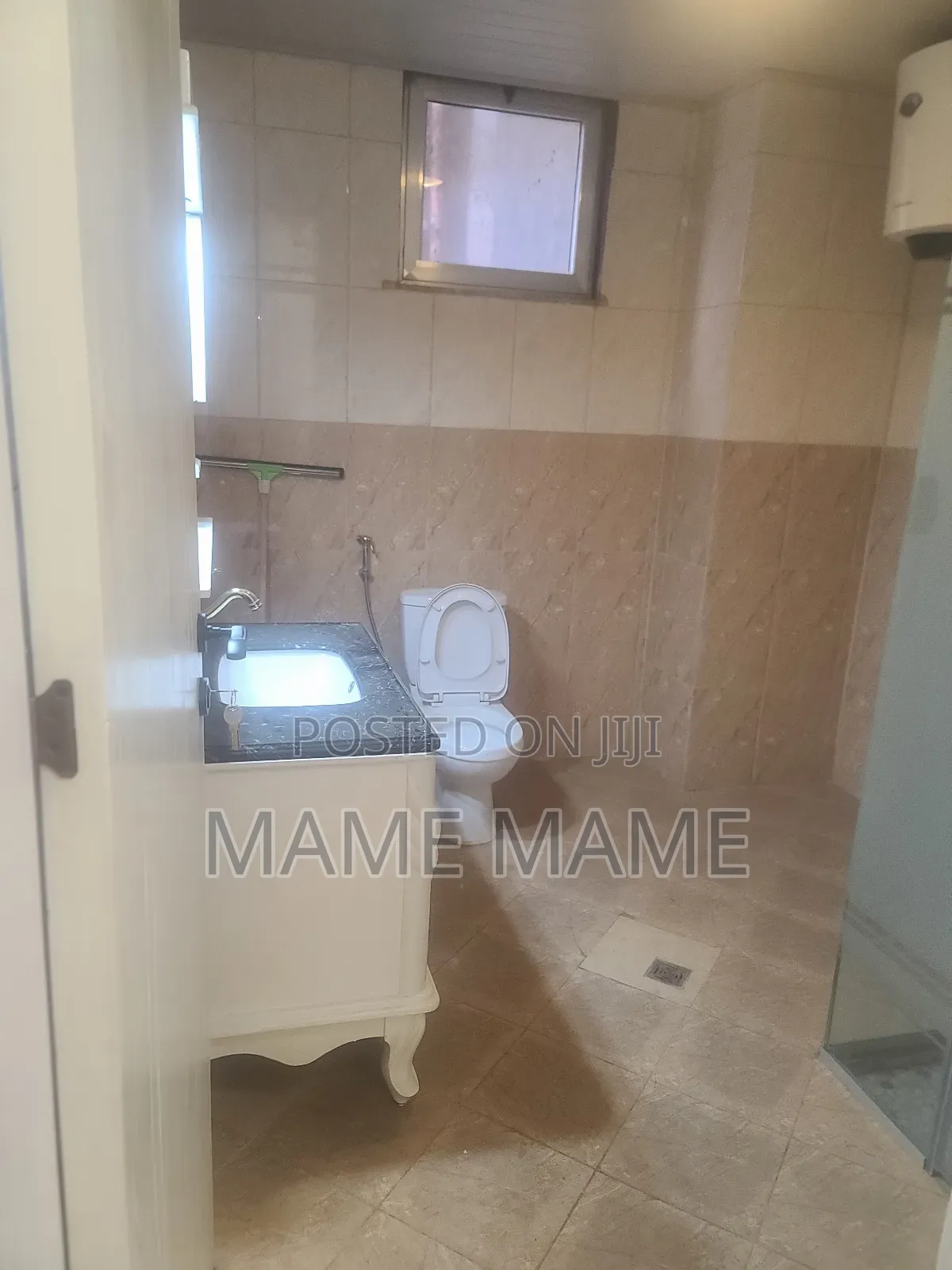 3bdrm Apartment in Addis Abeba, Kirkos for rent