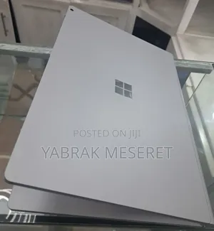 New Laptop Microsoft Surface Book 2 16GB Intel Core I7 SSD 256GB