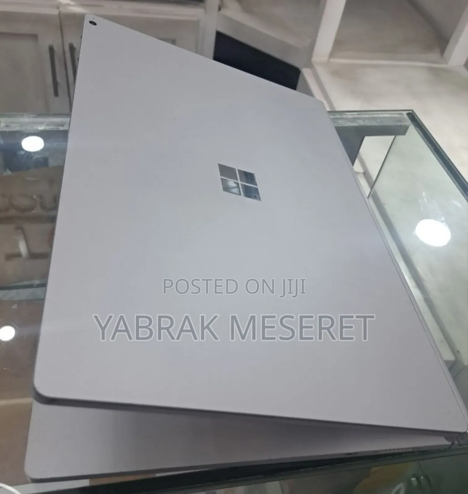 New Laptop Microsoft Surface Book 2 16GB Intel Core I7 SSD 256GB