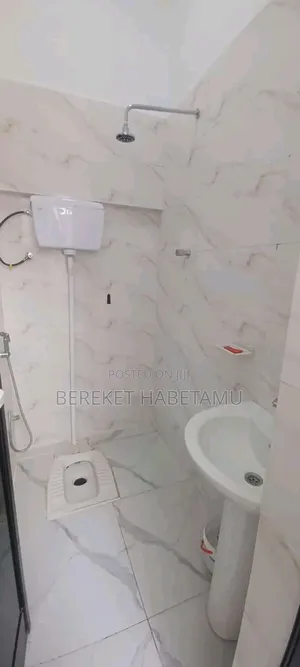 Furnished 6bdrm Villa in አዲስ አበባ, Nifas Silk-Lafto for sale