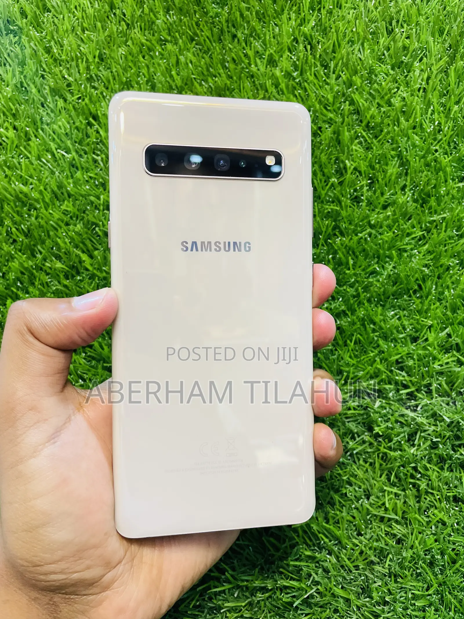 New Samsung Galaxy S10 5G 256 GB Gold