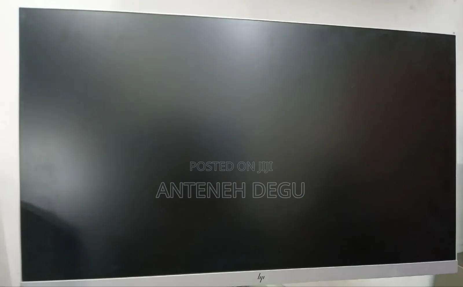 Almost New Hp 27 Inch Monitor