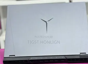 New Laptop Lenovo 16GB AMD Ryzen 7 SSD 1T
