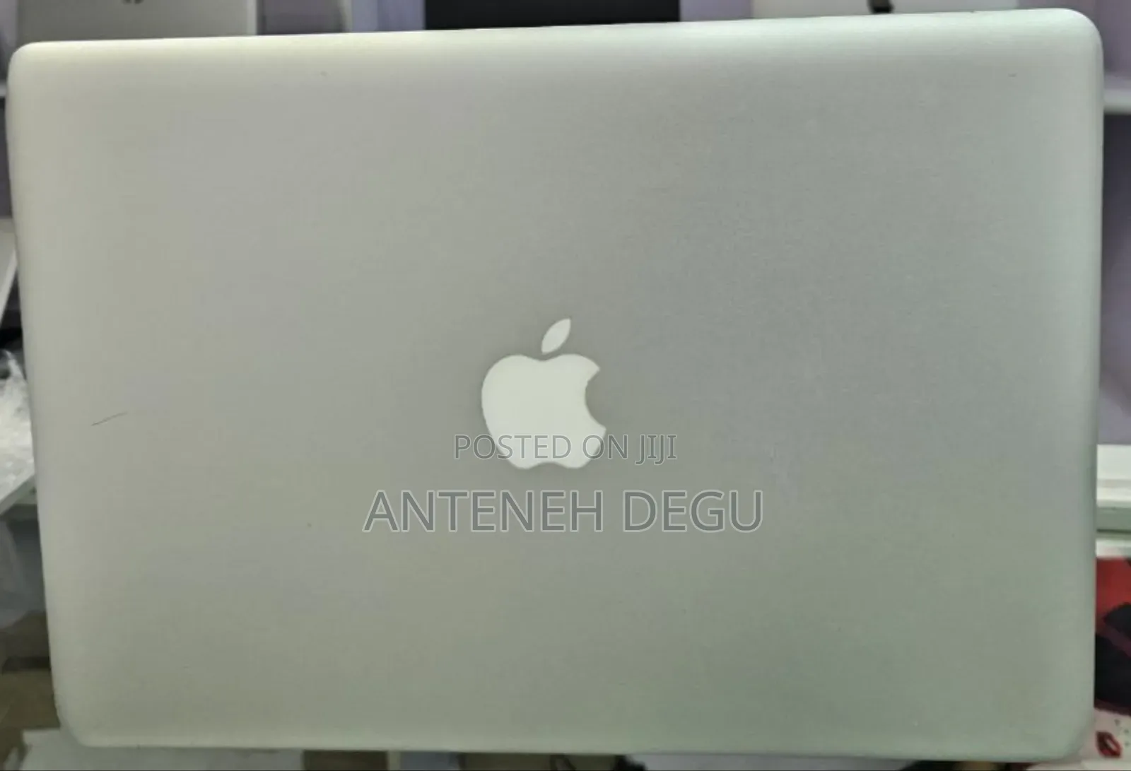 New Laptop Apple MacBook 2012 8GB Intel Core i5 SSD 256GB