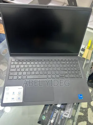 Photo - New Laptop Dell Inspiron 15 3521 8GB Intel Core I5 SSD 512GB