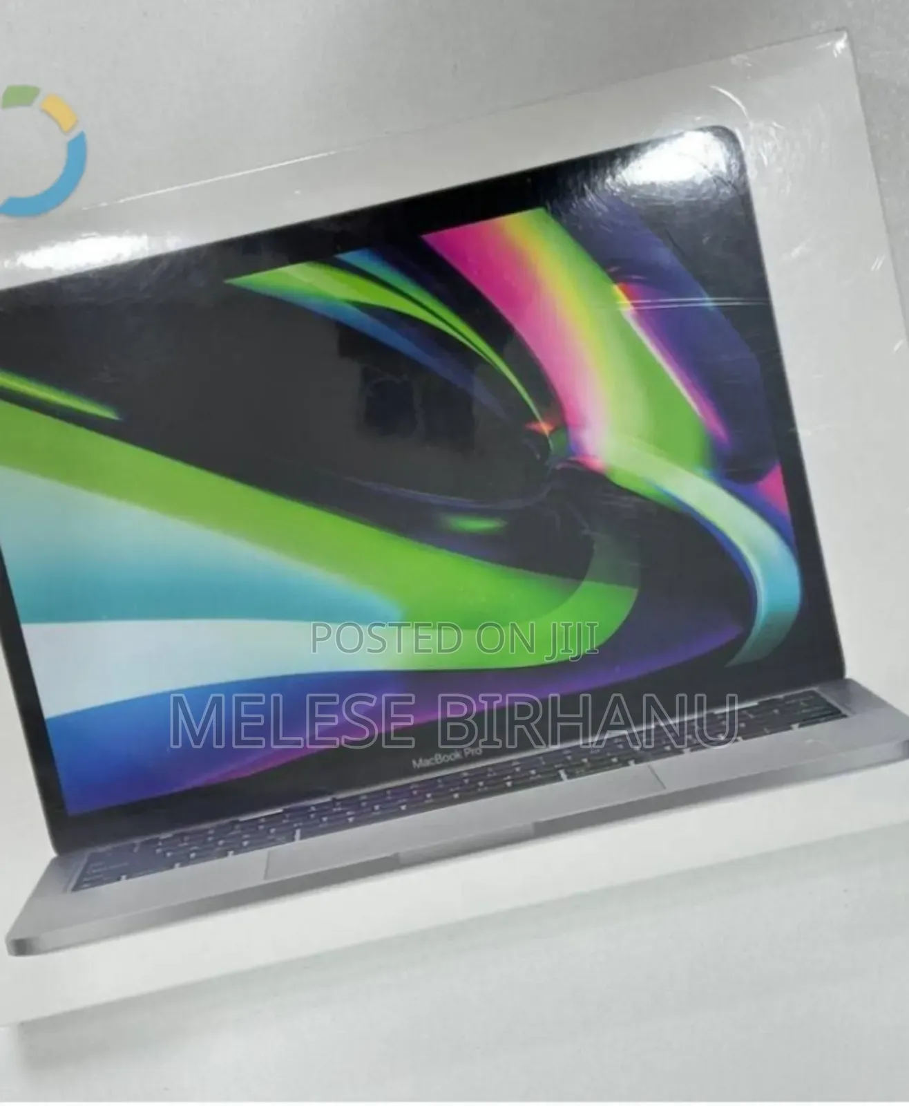 New Laptop Apple MacBook Pro 2022 M2 8GB Apple M2 Ultra SSD 256GB