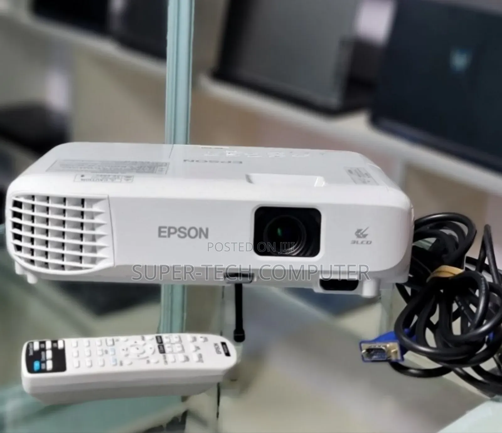 Epson EB-E01 Projector