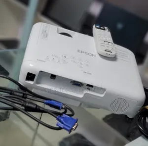 Epson Projector EB-E01