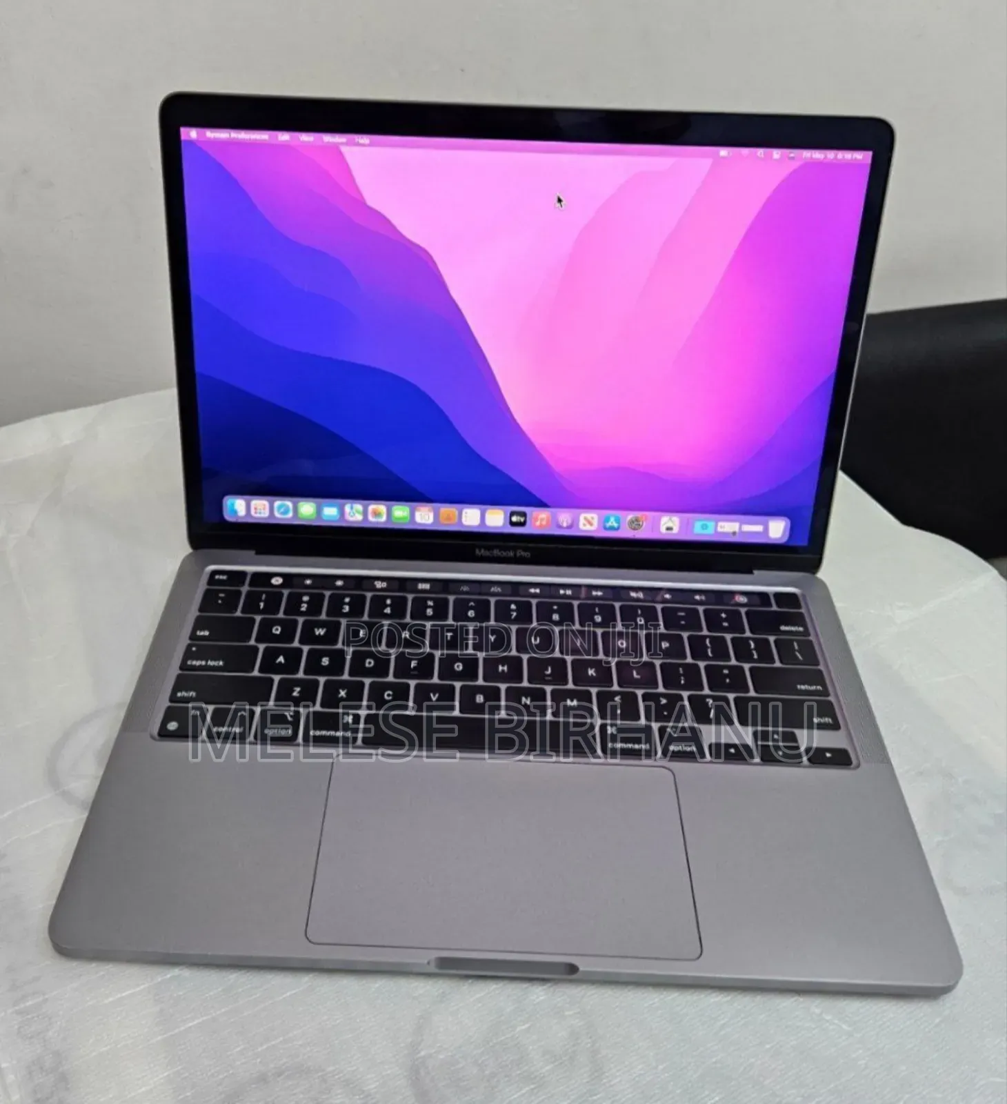 New Laptop Apple MacBook Pro 2020 M1 8GB Intel Core I5 SSD 512GB