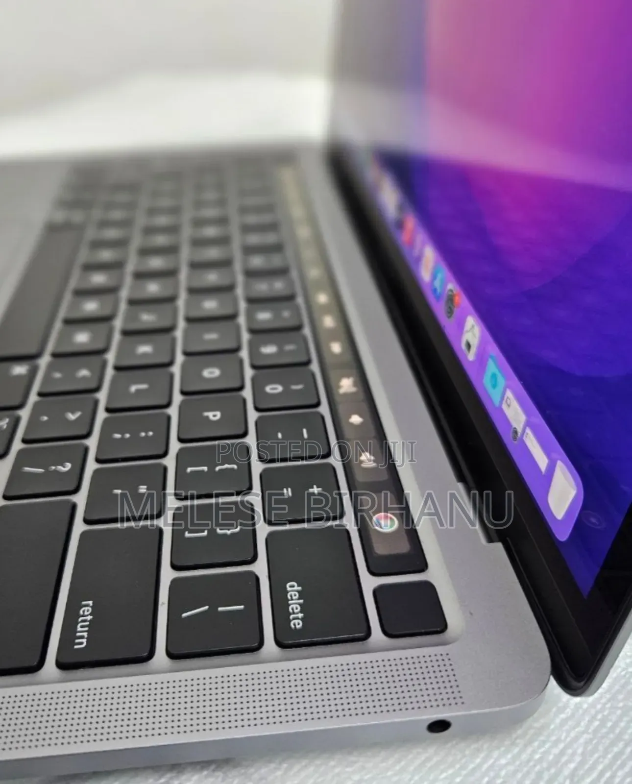 New Laptop Apple MacBook Pro 2020 M1 8GB Intel Core I5 SSD 512GB