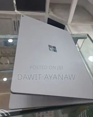 Photo - New Laptop Microsoft Surface Book 2 16GB Intel Core I7 SSD 256GB