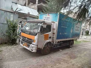 Photo - JAC M5 2018 White