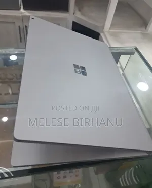 New Laptop Microsoft Surface Book 2 16GB Intel Core I7 SSD 256GB