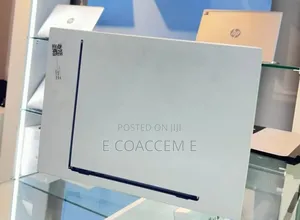 Photo - New Laptop Apple MacBook 8GB Apple M3 SSD 256GB