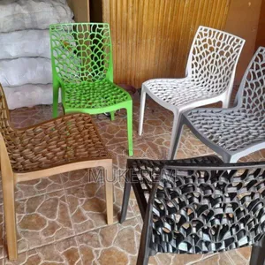 የካፌ ወንበር Cafe Chair