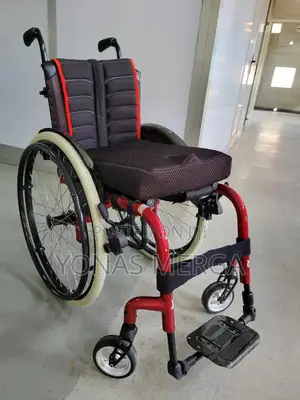 Wheelchair High Strength Lightweight Wheelchair - Compact