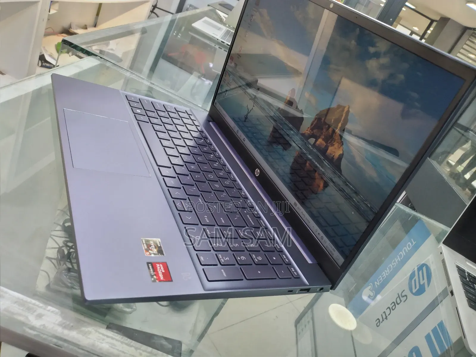 New Laptop HP Pavilion 15 8GB Intel Core I7 SSD 512GB