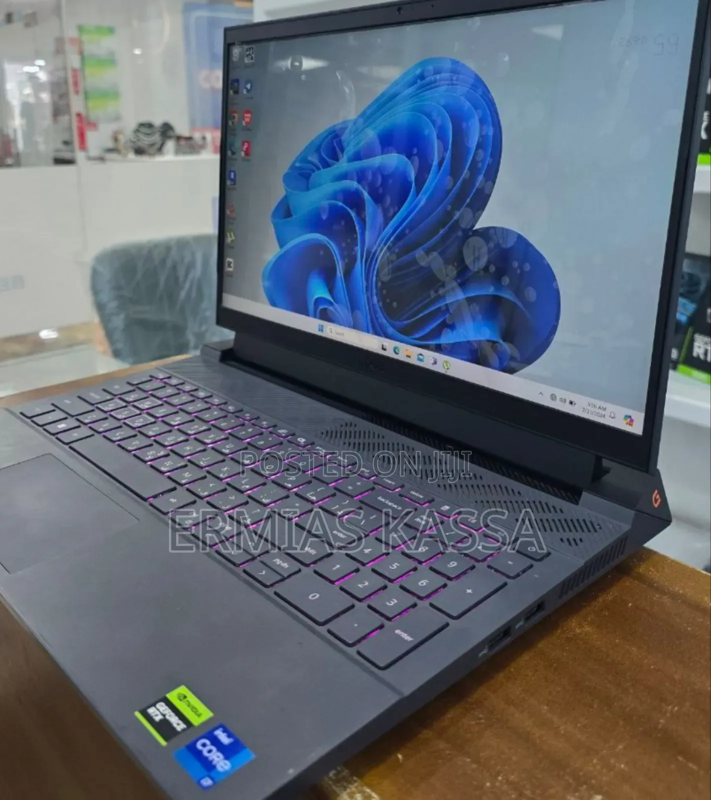 New Laptop Dell G15 5535 16GB Intel Core I7 SSD 1T