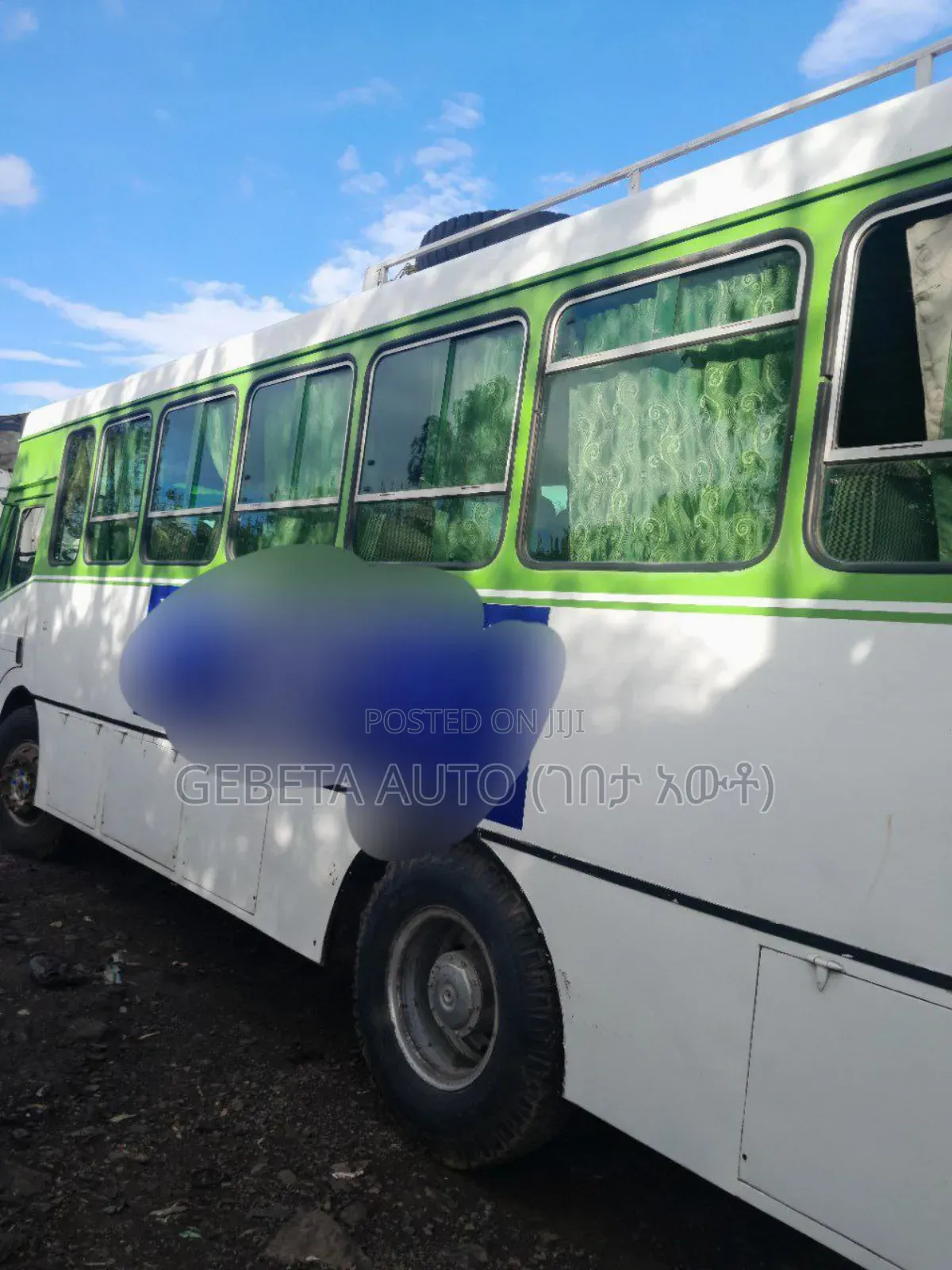 Mercedes-Benz Tourismo 2000 White