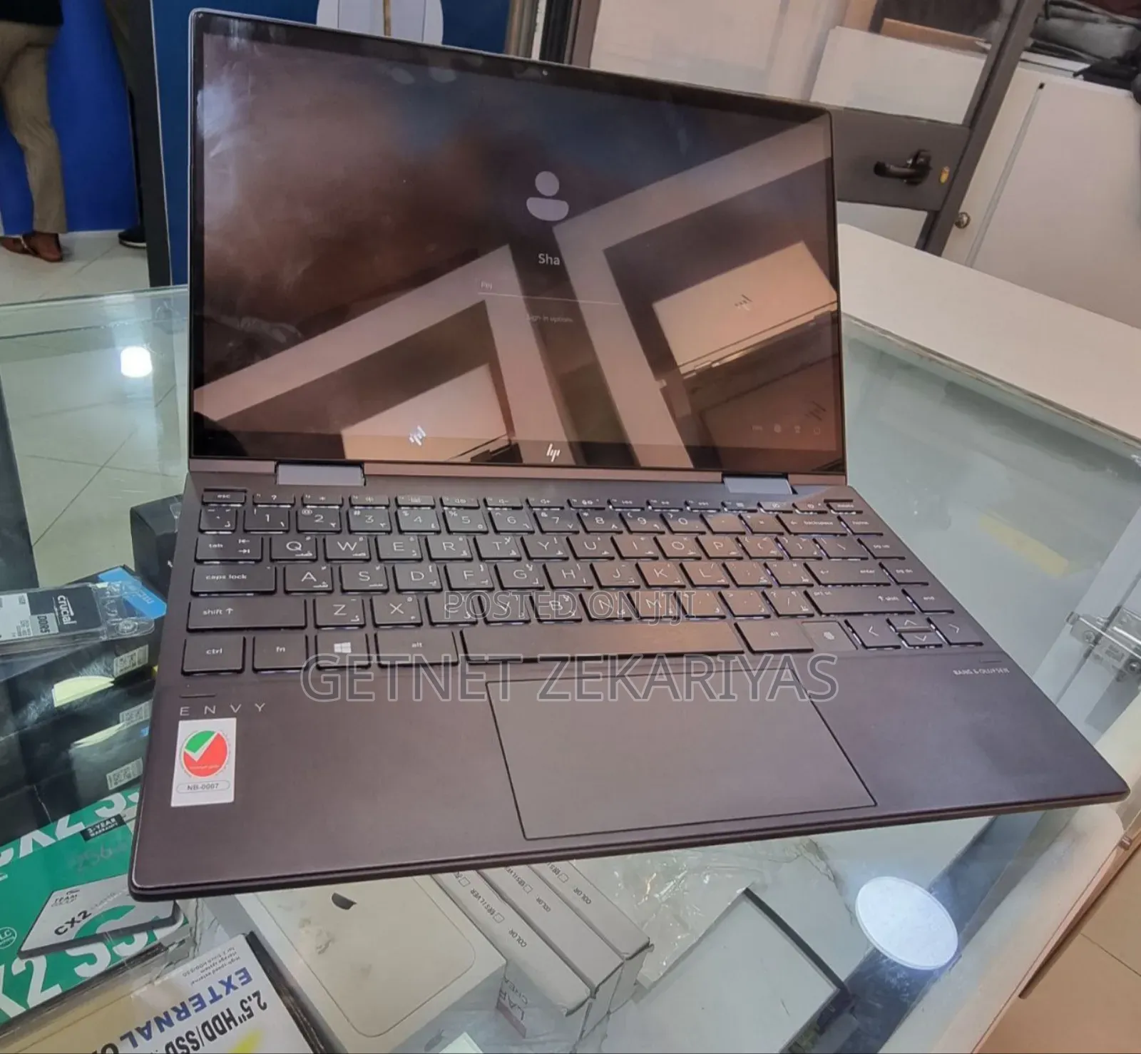 New Laptop HP Envy X360 8GB Intel Core I7 SSD 1T