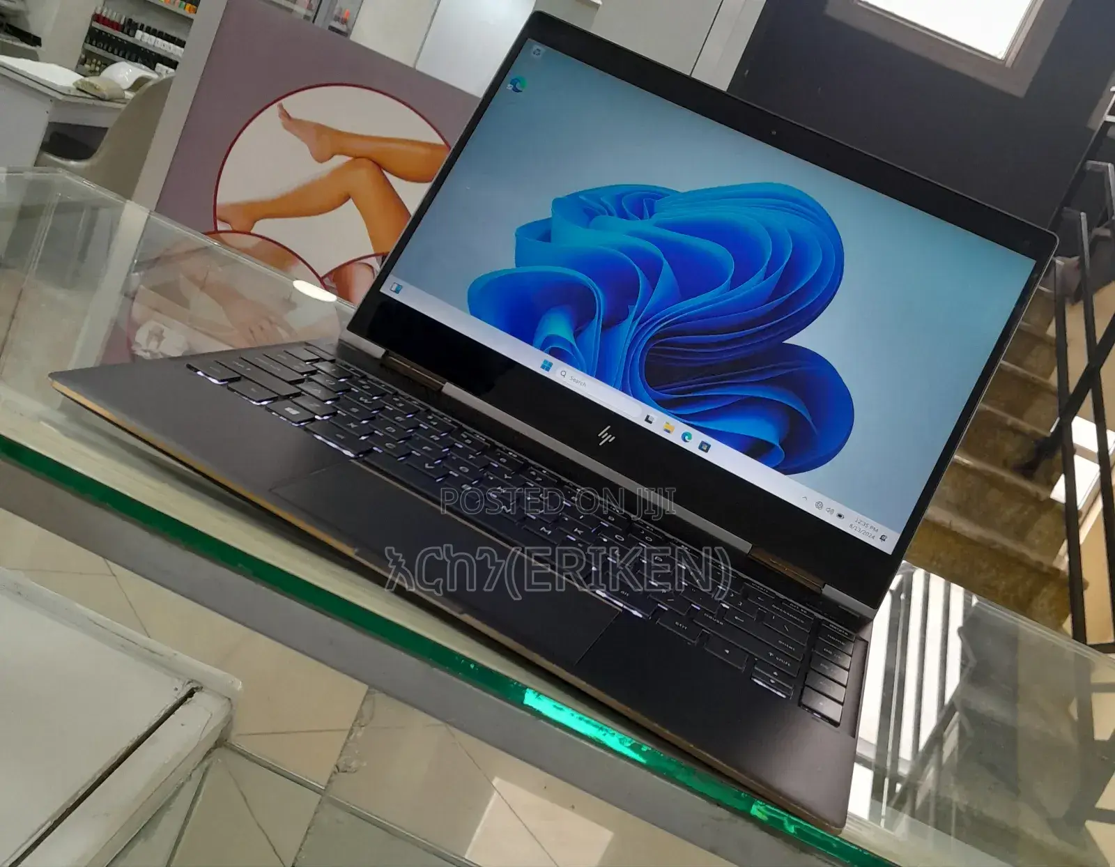 New Laptop HP Spectra 13 16GB Intel Core I7 SSD 512GB