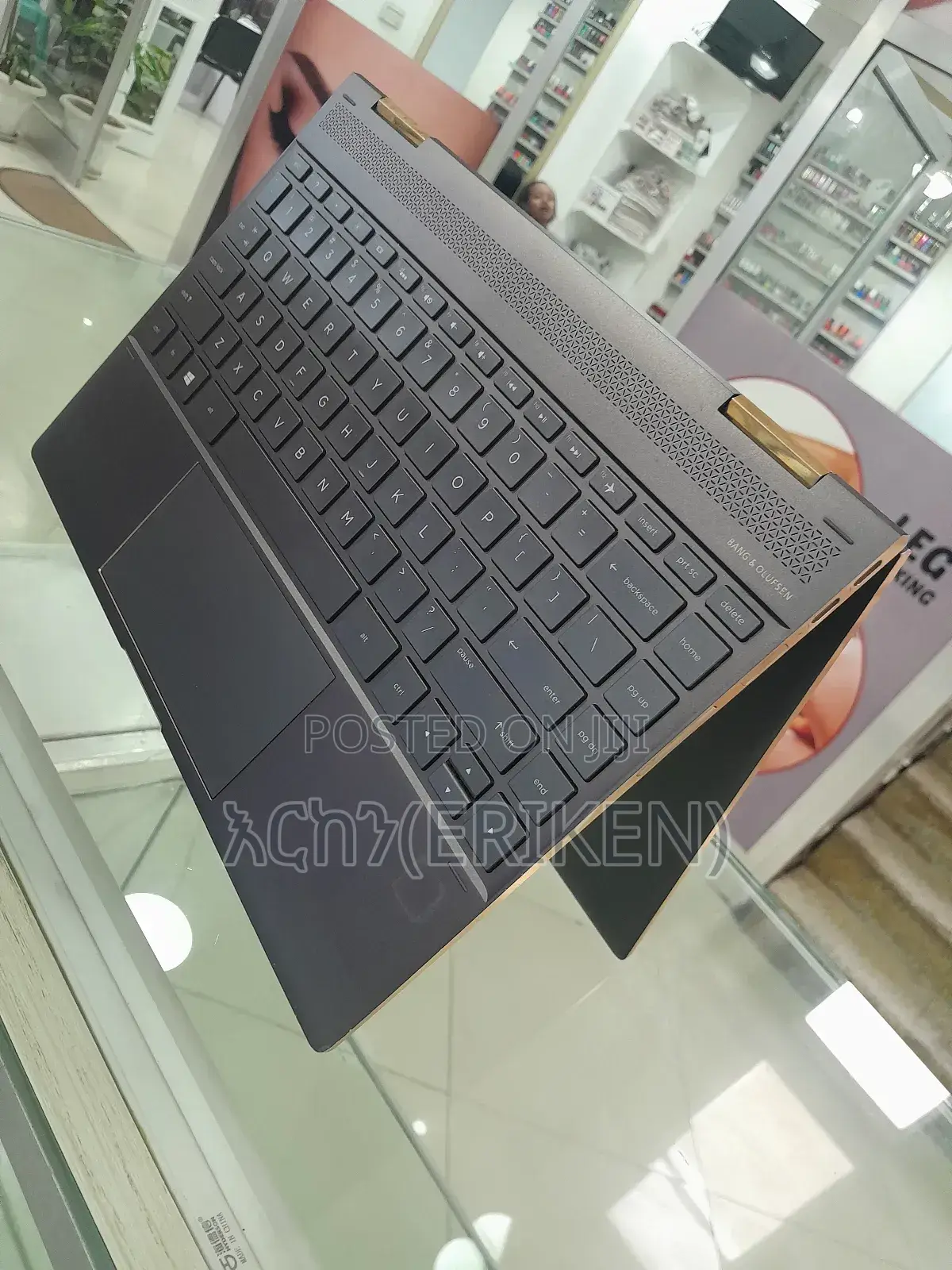 New Laptop HP Spectra 13 16GB Intel Core I7 SSD 512GB