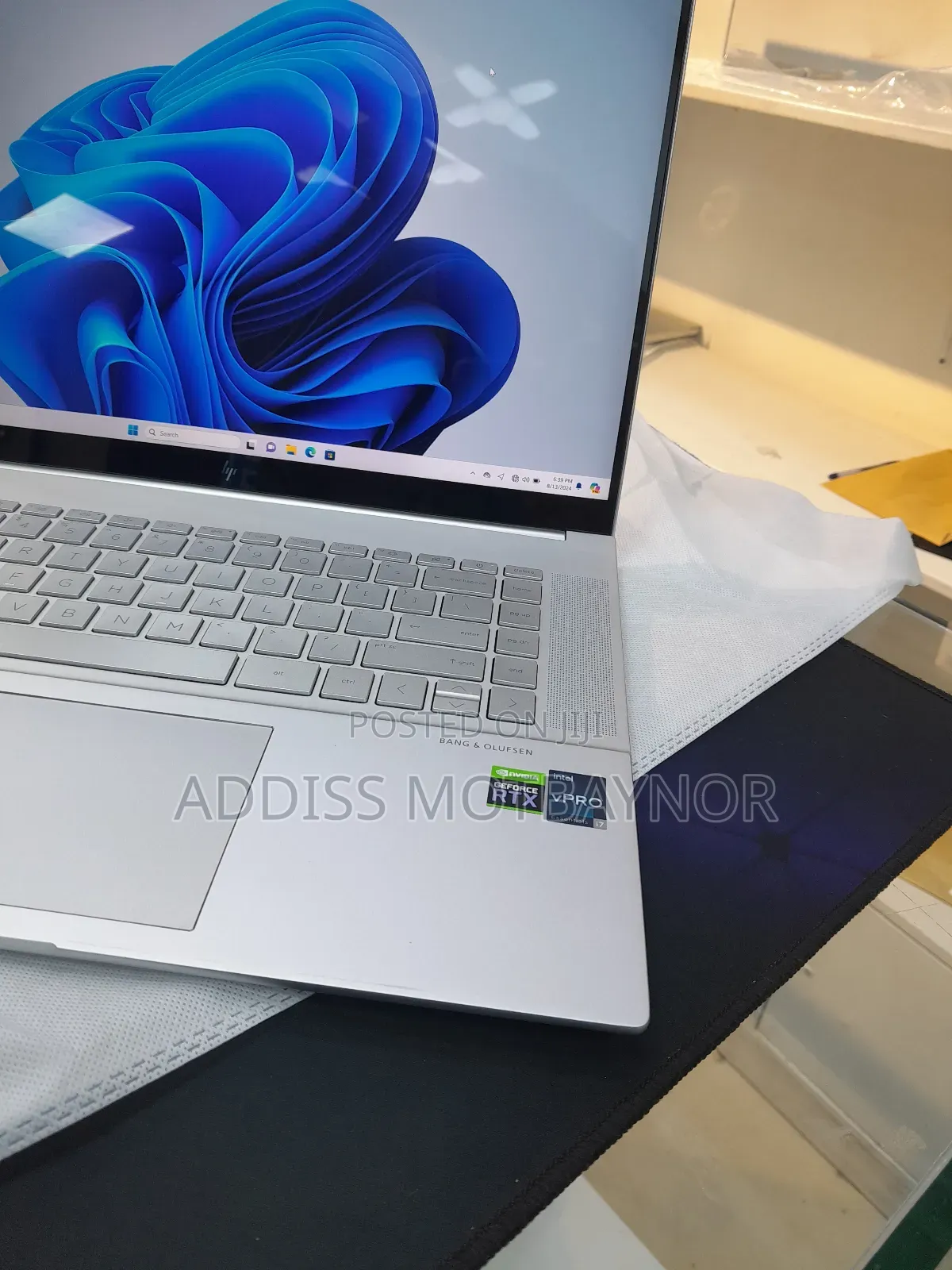 New Laptop HP Envy X360 16GB Intel Core I7 SSD 1T