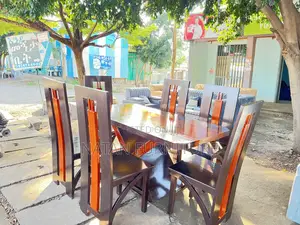 የመመገብያ ጠረዼዛ(Dining Table) Full Set Withe Six Chairs Made