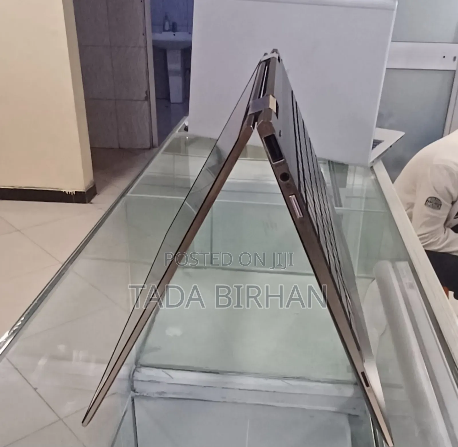 New Laptop HP Spectre 16GB Intel Core I7 SSD 512GB