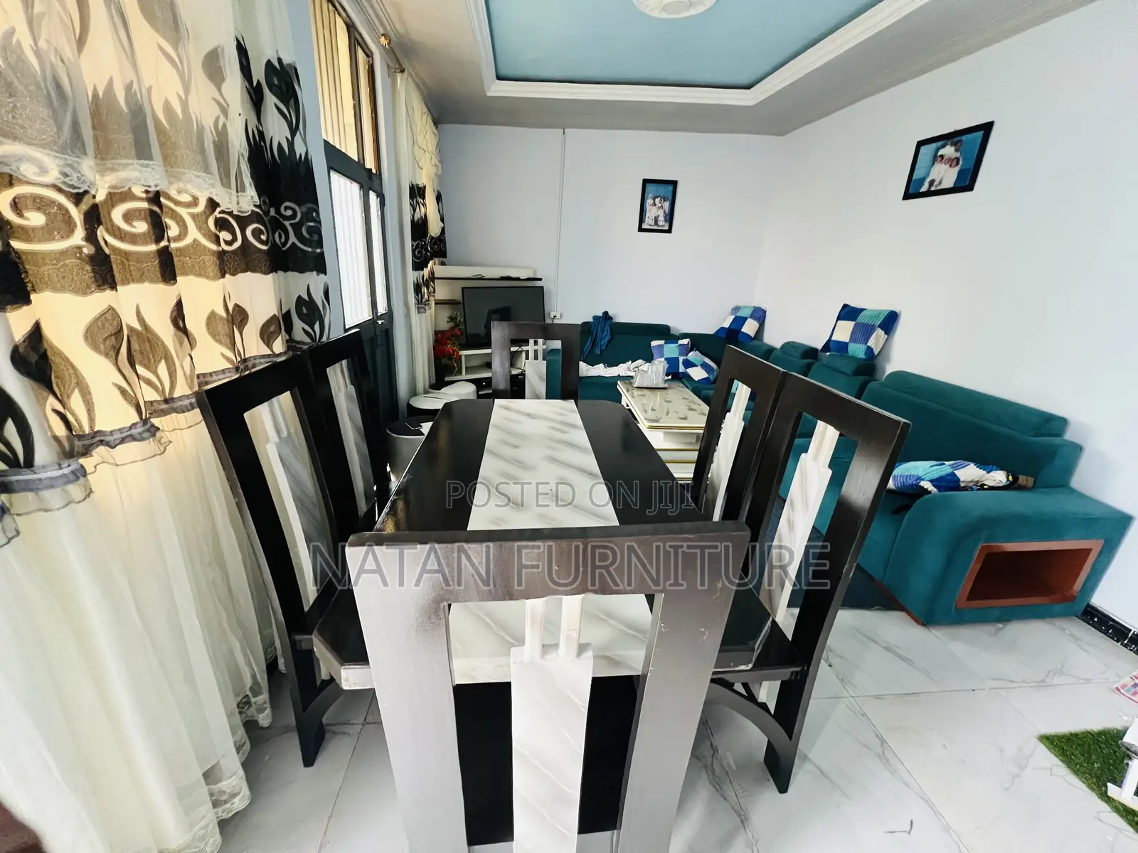 የመመገብያ ጠረዼዛ (Dining Table) Full Set Withe Six Sets Wo