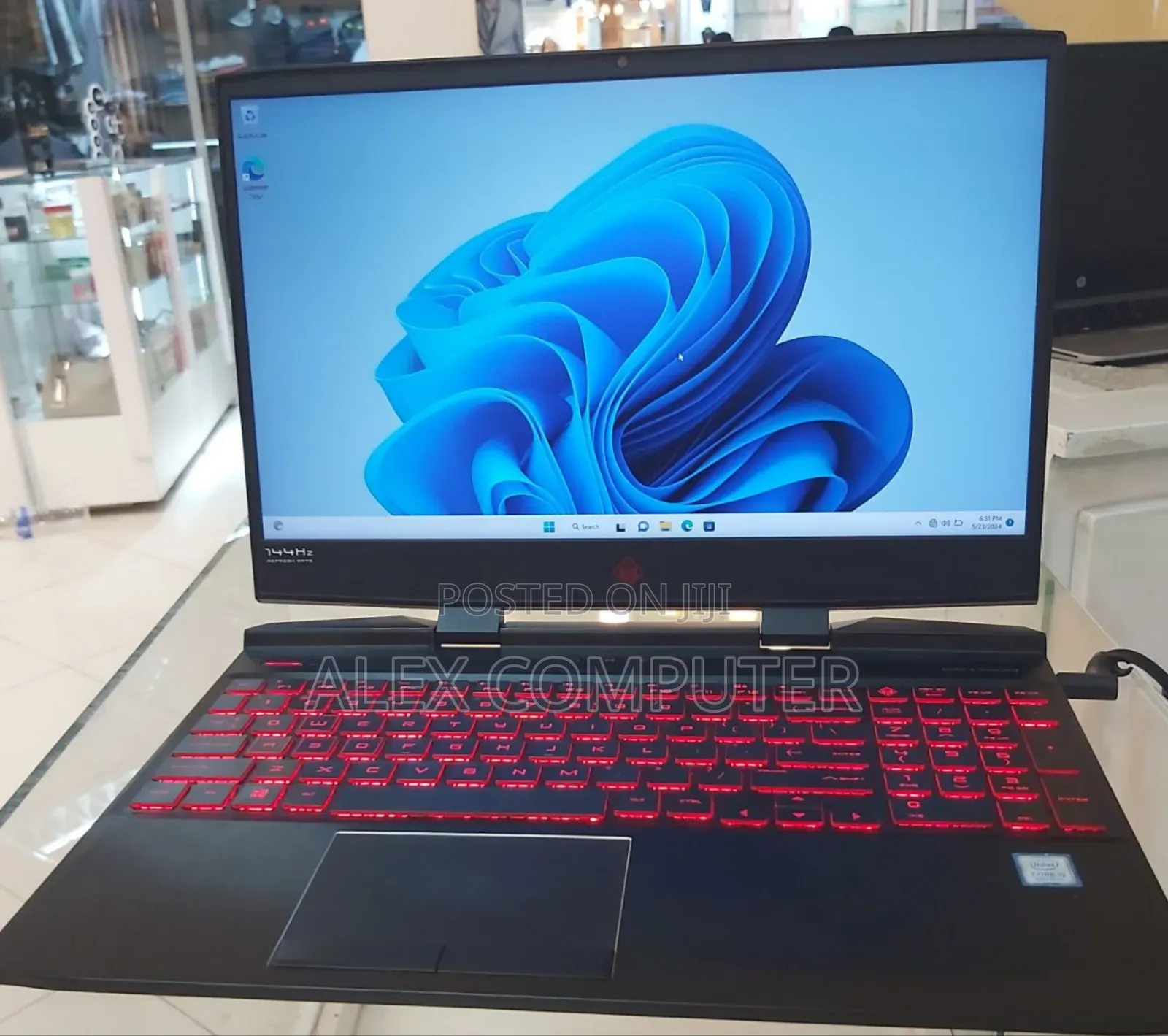 New Laptop HP Omen X 16GB Intel Core I5 SSD 256GB