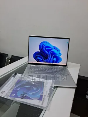 Brand New Hp Spector Core I5 12th Generatio.X360 Convertible