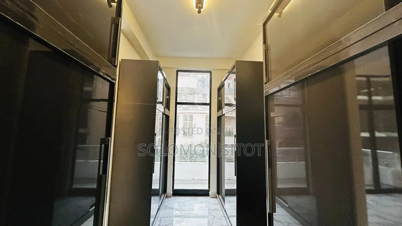 6bdrm Townhouse/Terrace in Megenagna Topview, Yeka for sale