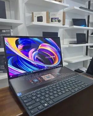 New Laptop Asus ZenBook 13 UX331UN 16GB Intel Core I7 SSD 1T