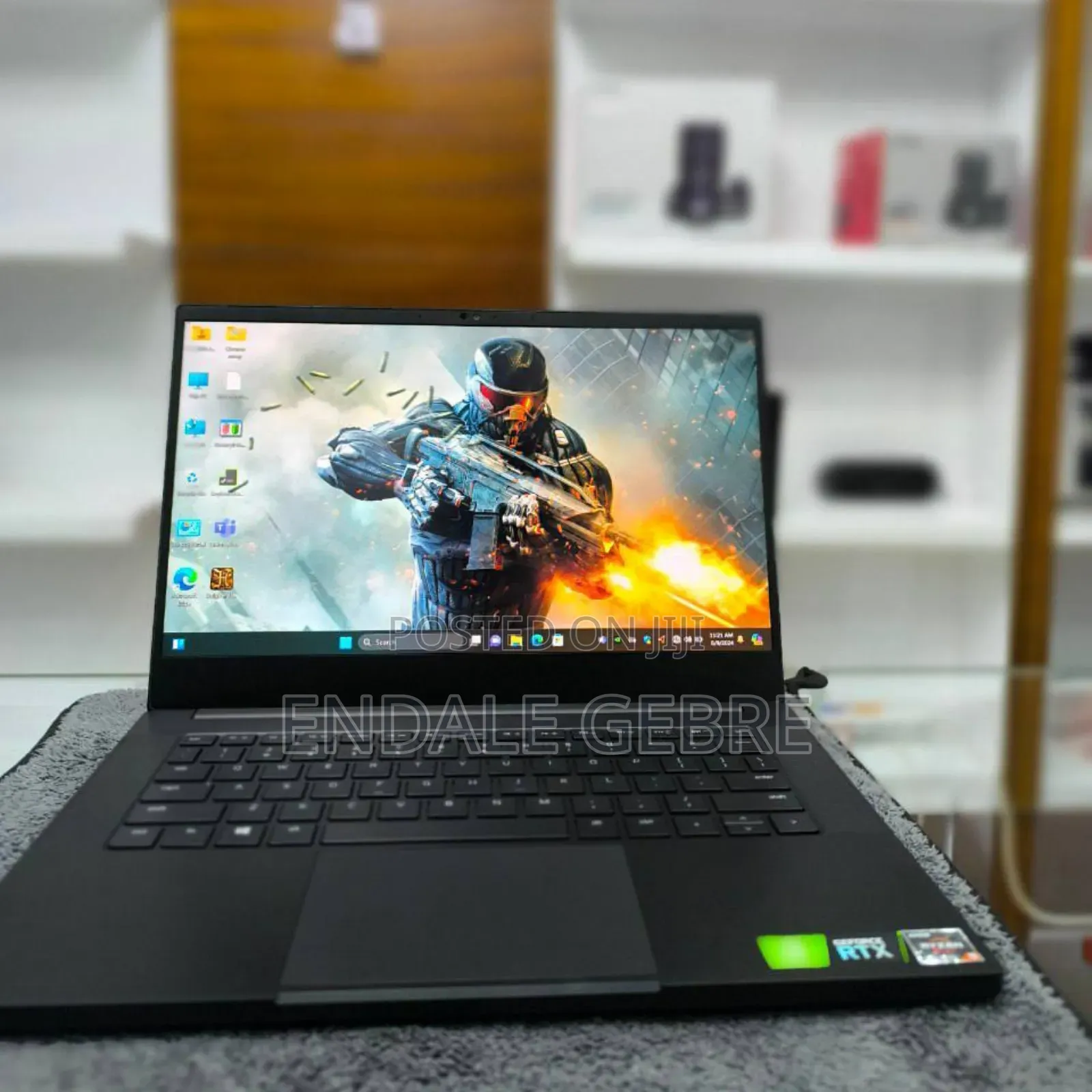New Laptop Razer Blade 16GB AMD Ryzen 9 SSD 1T