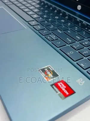 New Laptop HP 8GB AMD Ryzen 7 SSD 512GB