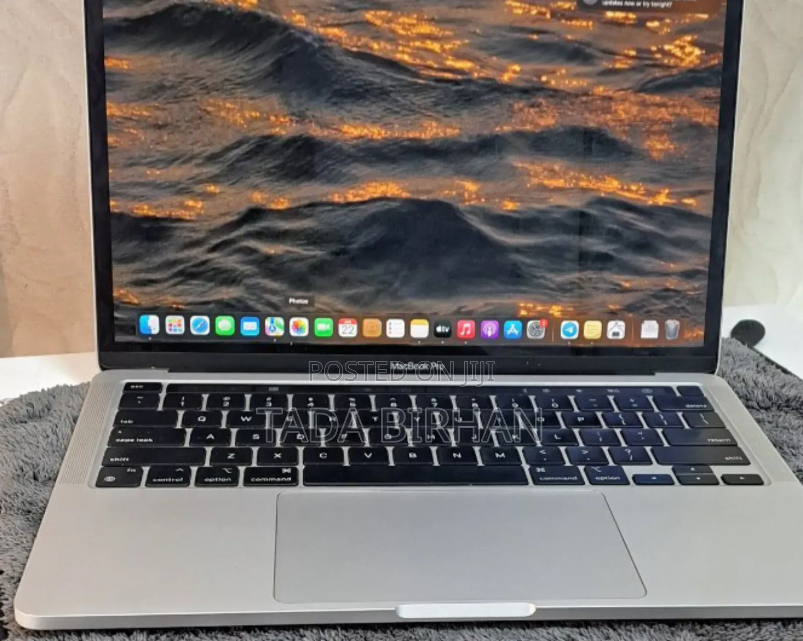 New Laptop Apple MacBook Pro M1 8GB Apple M1 Pro SSD 256GB