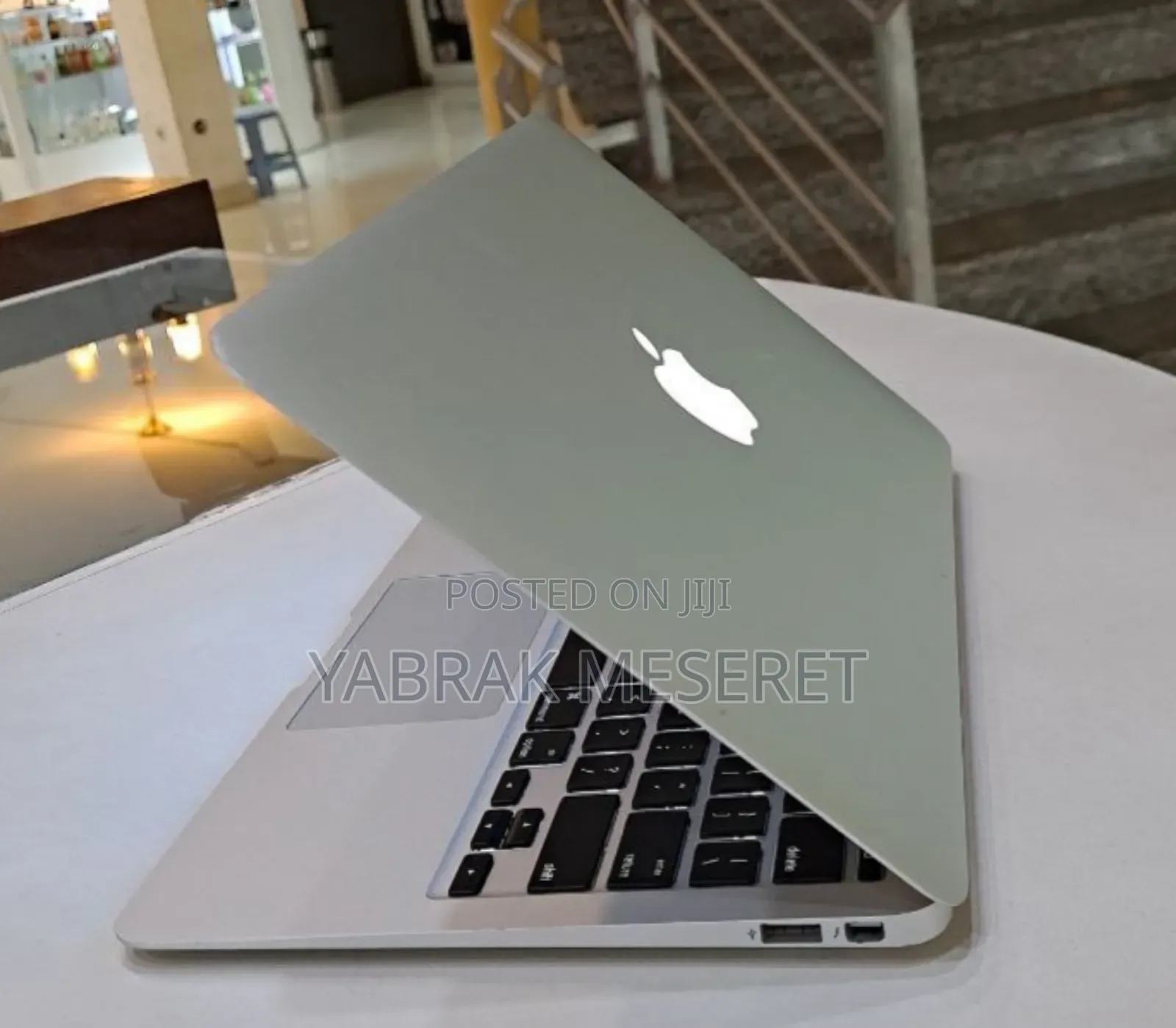 New Laptop Apple MacBook Air 2015 4GB Intel Core I5 SSD 128GB