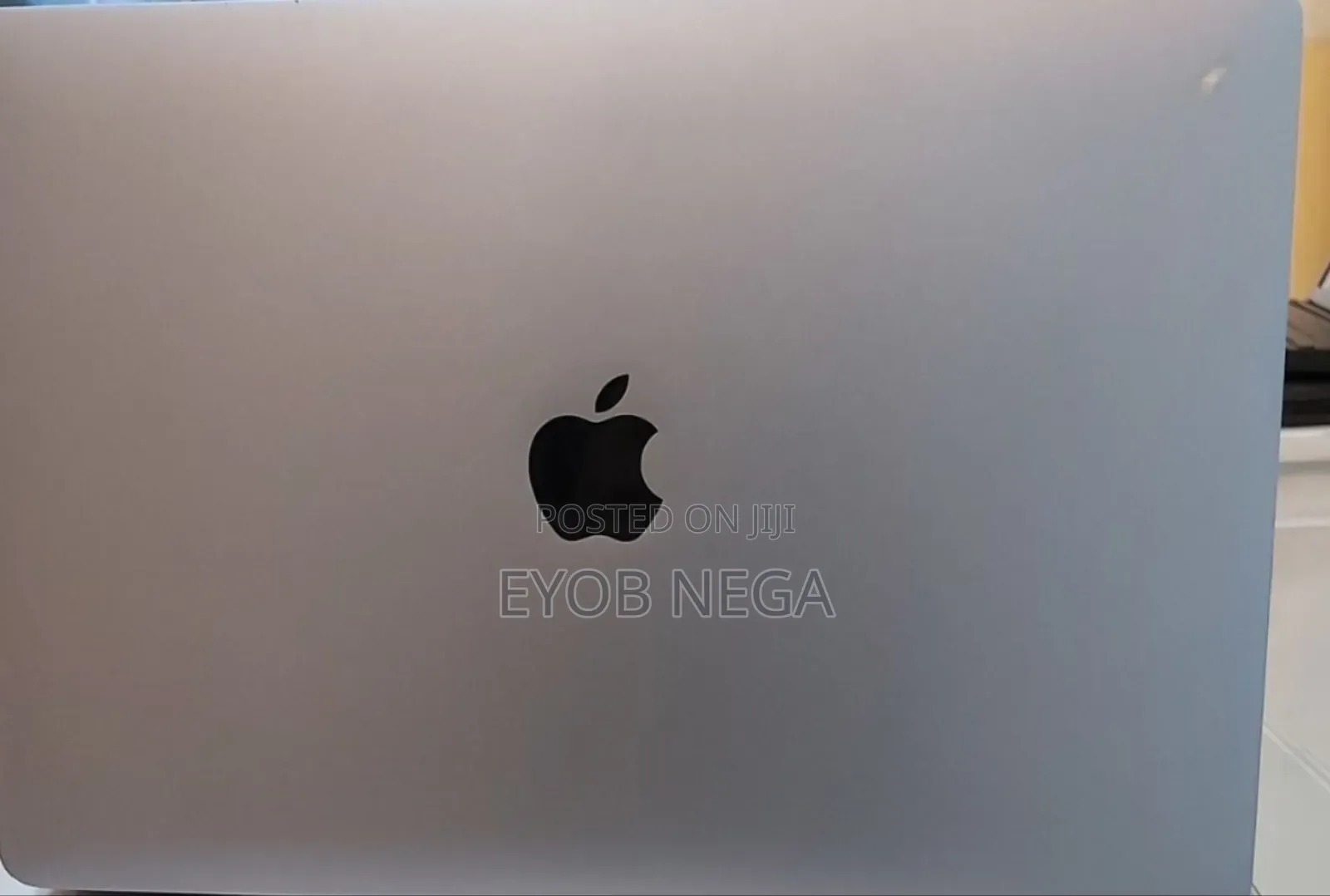 New Laptop Apple MacBook Air 2020 M1 8GB Apple M1 SSD 256GB